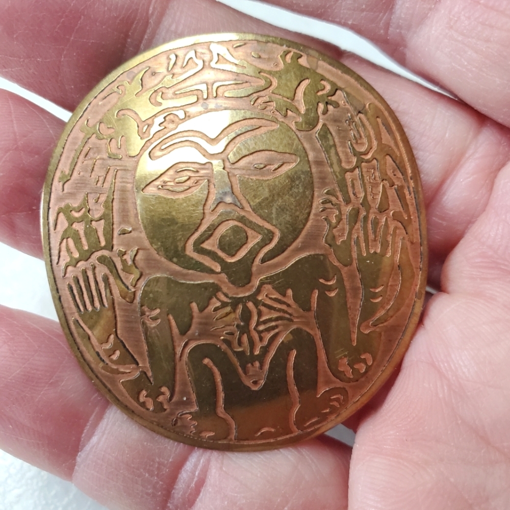 Vintage Copper Gold Toned Etched Brooch